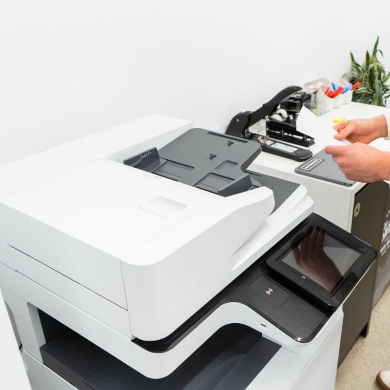 Laminator A4 me role
